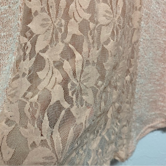 Forever 21 Short Sleeve Sweater Lace Top Light Pink size Small - Picture 6 of 7